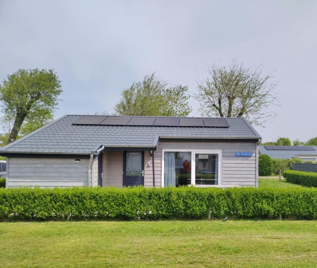 Het Dobbertje, Charmant Houten Huisje Sint Maartensvlotbrug Exterior photo