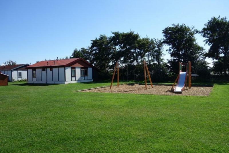 Het Dobbertje, Charmant Houten Huisje Sint Maartensvlotbrug Exterior photo